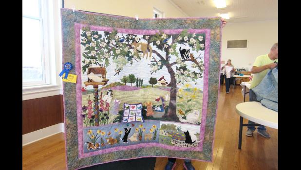 Fern Tackitt collected another first place award for this three-dimensional work of quilting art in the “other” category. Howell County News/ Amanda Mendez
