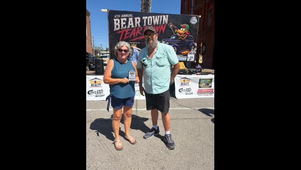 Best of Ford winner Jodie Huffman and Travis Brake. photo provided